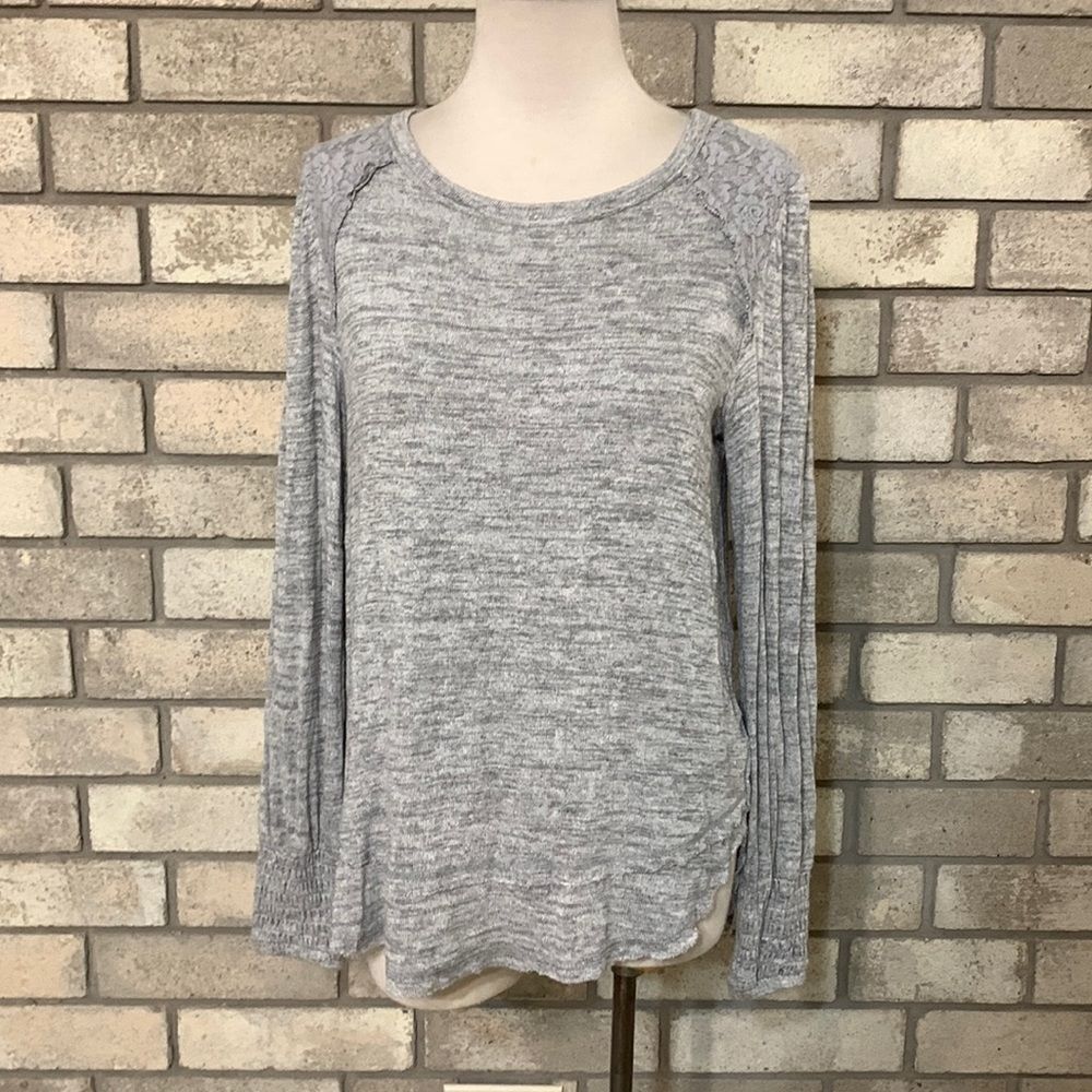 3for$20 sweater blouse  small